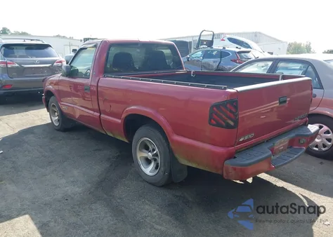 2000 Chevrolet S-10 Ls из США, поврежденный, VIN 1GCCS1447YK125135